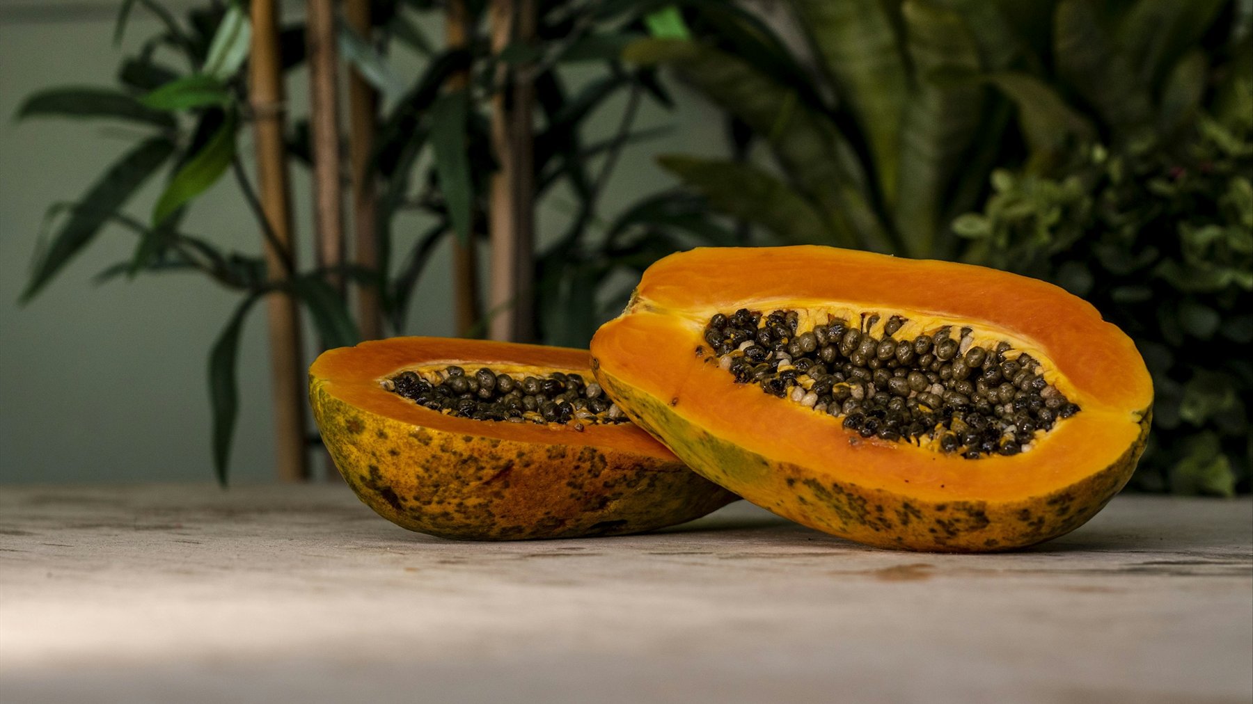 Papaias abertas, fruta tropical da linha N&D Tropical Selection